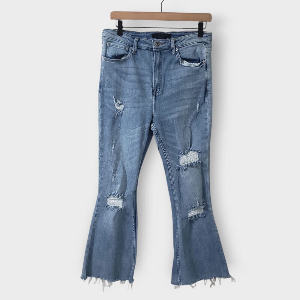 Risen Womens High-Rise Flare Distressed‎ Jeans Sz 30/11 Light Blue Wash Raw Hem